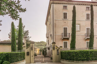 Serrungarina Le Marche